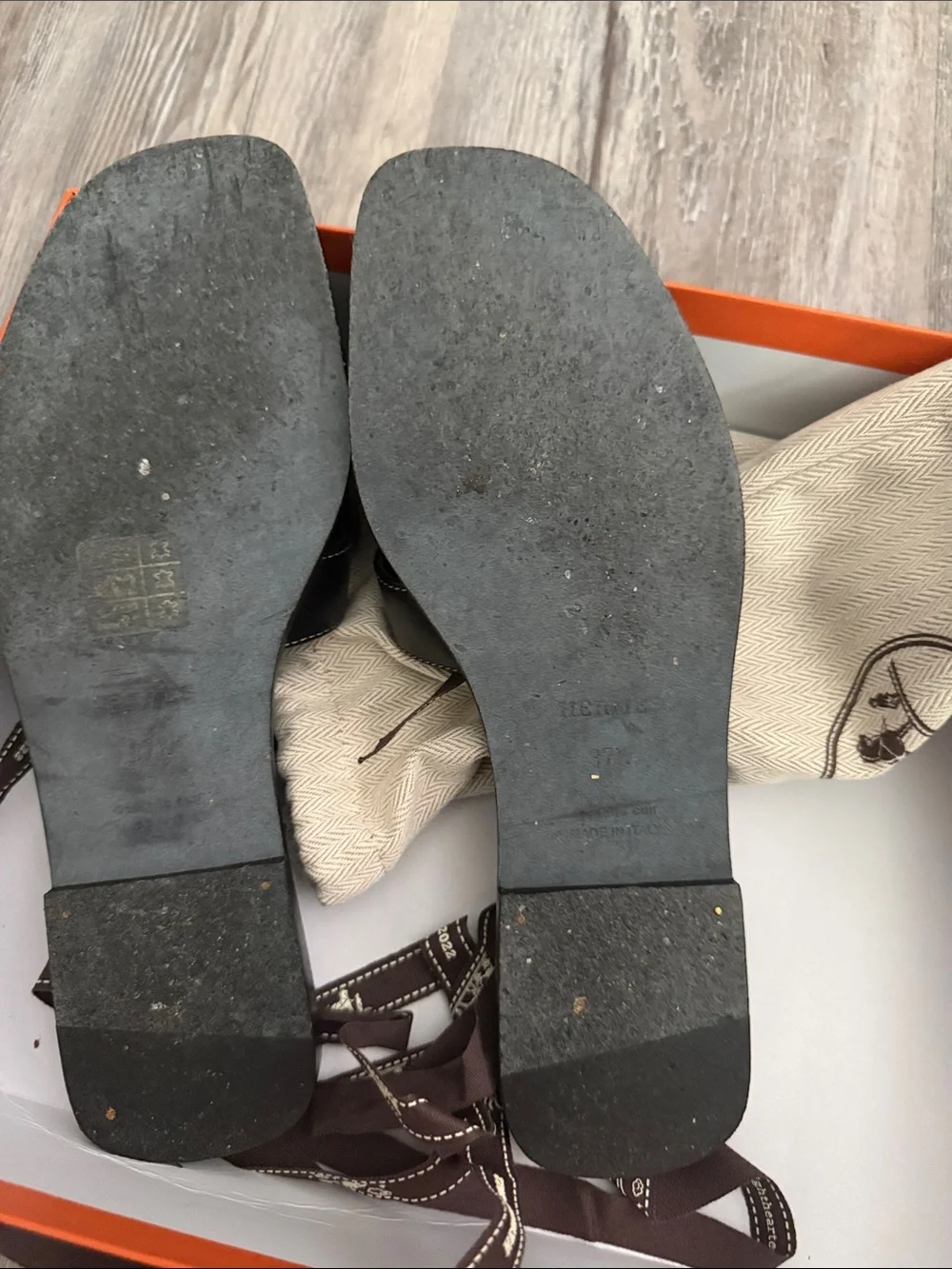 Hermes Oran sandal size 37.5 worn twice with proof of purchase